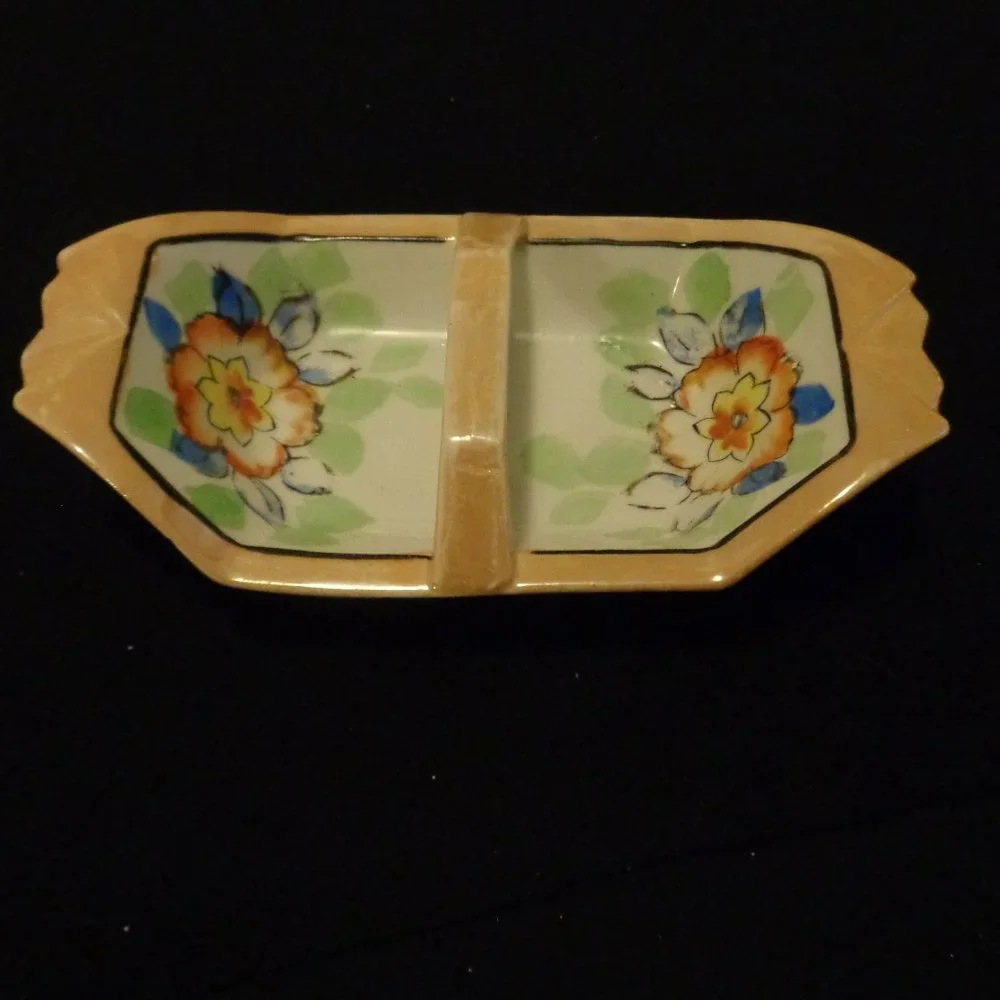 MADE IN JAPAN BEAUTIFUL IRIDESENT SERVING DISH W HANDLE